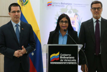 ¡QUÉ CARADURA! Según Delcy la Declaración de Quito solo busca promover xenofobia contra los venezolanos (negó otra vez el éxodo masivo)