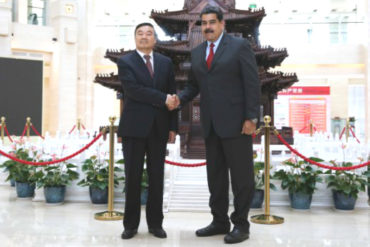 ¡EL CHISTE!  Maduro dice que acuerdos con China no causan «deudas, ni hipotecas» y que los chinos «alaban» su sistema cambiario