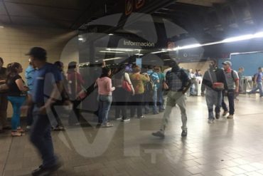 ¡LA IDEA! Lo que no pensó el Metro de Caracas: usuarios piden un mecanismo de pago electrónico para frenar las colas