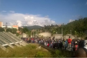 ¡ABUSO DE PODER! GNB disparó perdigones contra multitud que exigía respuestas ante retraso del Ferrocarril de los Valles del Tuy (+Videos)