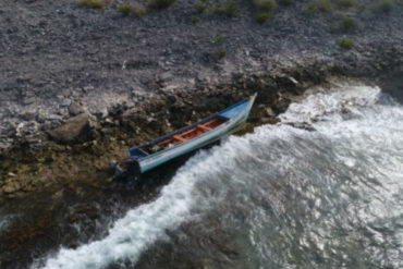 ¡ATENTOS! Aseguran que lancha procedente de Venezuela naufragó en costas de Curazao: encontraron 3 heridos (+Fotos)