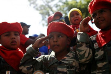 ¿ADOCTRINADO? Niño en marcha chavista: «Estamos luchando por hacer irreversible la revolución bolivariana» (+Video)