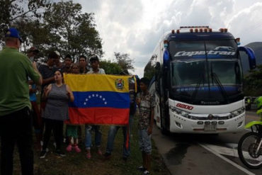 ¡ME PARECE FALSO, RICK! El cuento que se inventó el  gobierno para tapar la visita de Almagro a la frontera