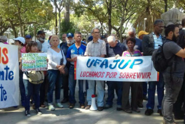 ¡ÚLTIMA HORA! Pensionados protestaron frente a la Defensoría del Pueblo este #11Sep (+Foto +Video)