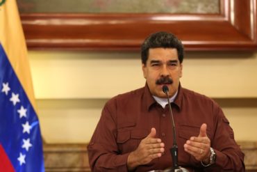 ¡OTRO INVENTO! Maduro pide “reformular” algunas carreras universitarias: ¿Graduamos muchos administradores y luego salen a qué?