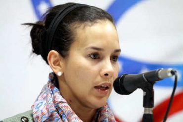 ¡CLARITO! “Es difícil sacar el país adelante con tanta ineficiencia”, denunció exministra Alejandra Benítez