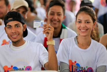 ¡OTRA VEZ! Maduro aumentó salario para el Plan Chamba Juvenil (+Video)