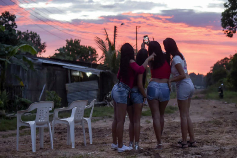 ¡grave “a Su Servicio Soy Su Veneca” Crisis Obliga A Venezolanos A Vivir Una Tragedia De 3850