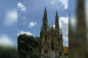 ¡DELINCUENCIA DESATADA! Hurtaron iglesia Nuestra Señora de Lourdes en San Martín: “Tenemos miedo de que vuelvan a entrar” (+Fotos)