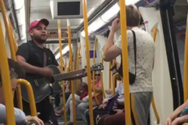 ¡ECHÁNDOLE PICHÓN! Estos venezolanos «alegran las tardes» de los usuarios del Metro de Madrid cantando (+Video)