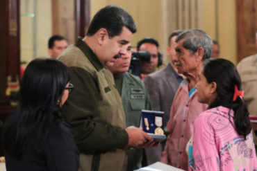 ¡SEPA! Maduro condecoró a militares heridos en el presunto atentado del #4Ago y ascendió post mortem a los GNB asesinados en Amazonas