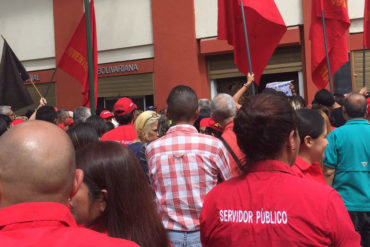 ¡SE LO CONTAMOS! Trabajadores de Fogade y militantes del PCV protestaron frente a la ANC para exigir aumentos de sueldo (+Video)