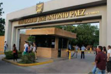 ¡LAMENTABLE! Un hombre de 50 años se lanzó del piso 2 de la Universidad José Antonio Páez de Carabobo