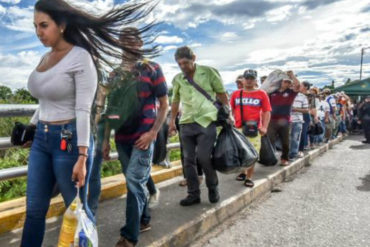 ¡EL LEGADO DEL CHAVISMO! Venezuela encabeza la cifra de refugiados y desplazados de América (es la segunda mayor cifra del mundo, superada solo por los sirios)