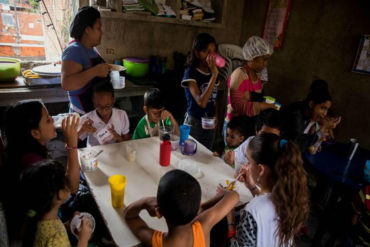 ¡SOLIDARIOS ANTE LA CRISIS! Comedores comunitarios brindan un plato de comida a los pequeños más afectados por la crisis