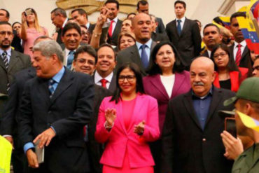 ¡AY, PAPÁ! “Una mujer en alta posición” de la dictadura de Maduro estaría en la mira de fiscales federales, según periodista