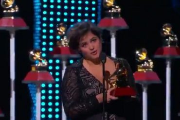 ¡QUÉ ORGULLO! Una venezolana es la primera mujer galardonada como mejor “Productora del Año” en los Latin Grammy (+Video)