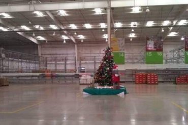 ¡QUÉ TRISTEZA! El desértico panorama “decembrino” en un supermercado Makro (no hay nada)