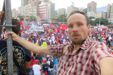 ¡EL COLMO! Familia del periodista alemán detenido en Venezuela dice que lo acusan «por espionaje»