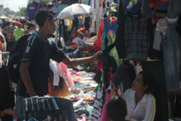 ¡SOLO EN VENEZUELA! En el Mercado de los Corotos del Zulia venden en dólares (+precios de infarto)