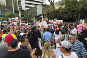 ¡GRAN EJEMPLO! Con civismo los ciudadanos atendieron a la protesta convocada por Guaidó (cumplieron el horario)