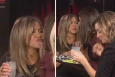 ¡CHIQUITO, PERO BENDITO! El beso entre Jennifer Aniston y Sandra Bullock que le cruzó los cables a más de uno (+Video)