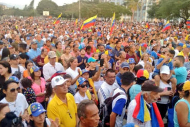 ¡IMPRESIONANTE! “¡Fuera Maduro!”: El contundente grito que se escuchó en cabildo abierto en Guacara este #19Ene (+Video)