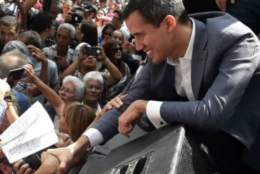 ¡NO TIENE MIEDO! Guaidó tras su secuestro: Si querían enviar un mensaje para que nos escondiéramos, aquí estamos