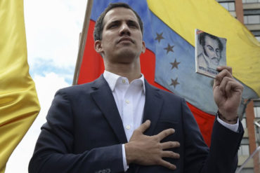 ¡ÚLTIMA HORA! Juan Guaidó se juramentó como Presidente encargado de Venezuela ante los ciudadanos en Chacao #23Ene (+Video)