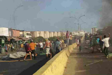 ¡PILAS CON ESTO! GNB reprime con lacrimógenas protesta en el Mercado Las Pulgas de Maracaibo (+Video +saqueos)