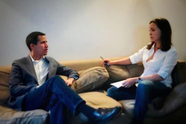 Guaidó pide “acompañar y proteger” a María Corina Machado ante persecución del chavismo