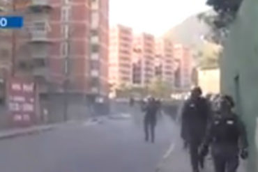 ¡LO ÚLTIMO! PNB disparó hacia el interior de residencias en Los Mecedores: Reportan heridos de perdigones y detenciones (+Videos)