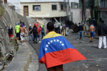 ¡INDIGNADOS! Alemania condenó violencia contra manifestantes en Venezuela (reiteran también que Maduro no tiene legitimidad)