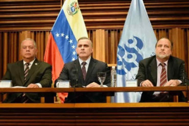 ¡UN HAZMERREÍR! Así fue la patética rueda de prensa que ofreció Tarek William Saab, secundado por el defensor y el contralor