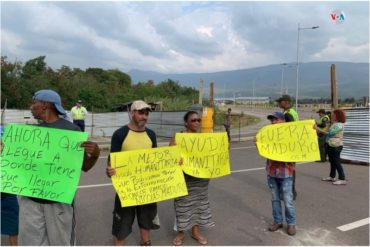 ¡PRESIONAN! Venezolanos manifestaron en frontera con Cúcuta este #7Feb para exigir que se permita la entrada de ayuda humanitaria (+Fotos +Videos)