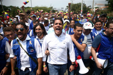 ¡CELEBRACIÓN TUITERA! Se encienden las redes tras el anuncio de la Cruz Roja de apoyar en el ingreso de ayuda humanitaria