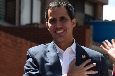 ¡BRAVO! Guaidó agradece a España por apoyar la «avalancha humanitaria» en Venezuela: “¡Vamos a lograrlo!»