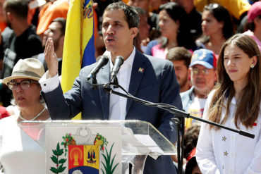 ¡ATENTOS! Guaidó asegura que la ayuda humanitaria entrará por “aire, tierra y vía marítima” (+Video)