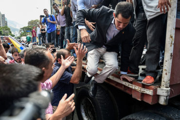 ¡CONFIRMADO! Guaidó partió en caravana hacia la frontera con Colombia por la ayuda humanitaria este #21Feb (+Video +Fotos)