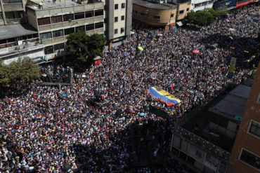 ¡SINTONIZA YA! Venezuela sale de nuevo a la calle para exigir el ingreso de la ayuda humanitaria #12Feb (+En Vivo)