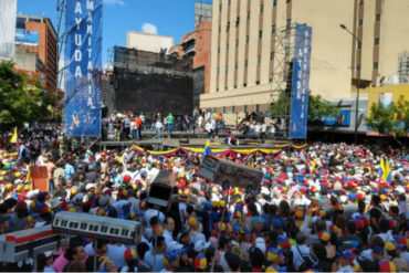 ¡ENTÉRESE! Marcha convocada por Guaidó llegará hasta la avenida Victoria pese a bloqueos para instalar la tarima