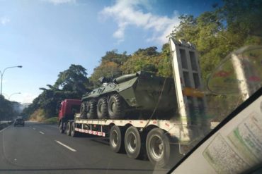 ¡PENDIENTES DE ESTO! Trasladan tanques de guerra hacia el interior de Venezuela (+Fotos)