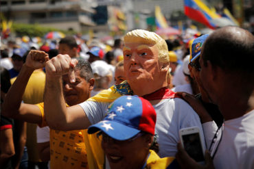 ¡NO GUSTARÁ A MADURO! Trump también hizo “acto de presencia” en la protesta en Las Mercedes (+Fotos)