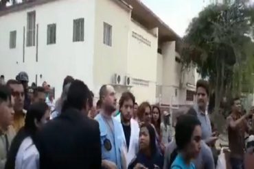 ¡QUE SE SEPA! Atacaron a diputados que iban a encontrarse con Comisión de la ONU en Hospital de Carabobo