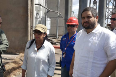 ¡MÁS SHOW! Delcy Rodríguez y un “Nicolasito” con varios kilos de más supervisan plan para restablecer servicio eléctrico en Guri