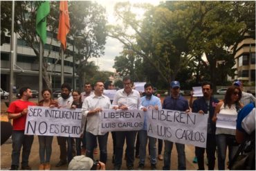 ¡SEPA! Trabajadores de la prensa protestan en Plaza La Castellana para exigir la liberación de Luis Carlos Díaz (+Fotos)