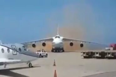 ¡NO SE LA PIERDA! Así fue la llegada de los aviones rusos a Maiquetía (+Video)