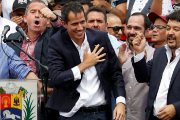 ¡CONMOVIDO! “Solo sueño con abrazar a mi bebé”: Guaidó llegó acompañado de una caravana a su residencia en Santa Fe  (+Videos)