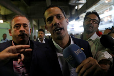 ¡LE MOSTRAMOS! Así reseña la prensa internacional el regreso de Guaidó en medio de agresiones chavistas