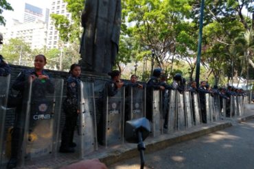 ¡ÚLTIMA HORA! Piquete de la PNB impide marcha sindical a la AN este #19Mar (+Fotos +Videos)